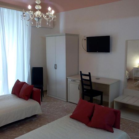 Gualtiero Camere & Suite Caltagirone Cameră foto