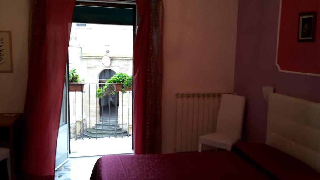 Gualtiero Camere & Suite Caltagirone Exterior foto